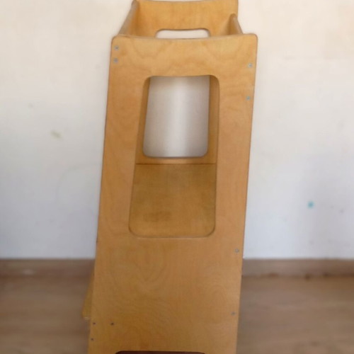 Montessori Woody Tales Learning Tower like new, wooden