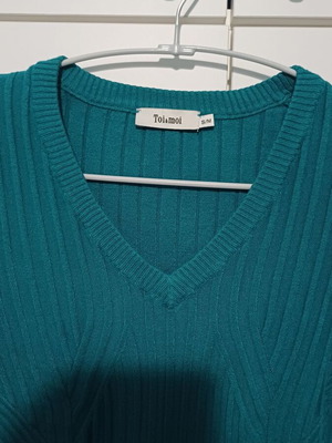 Toi&moi knitted blouse with V-neck like new, petrol color
