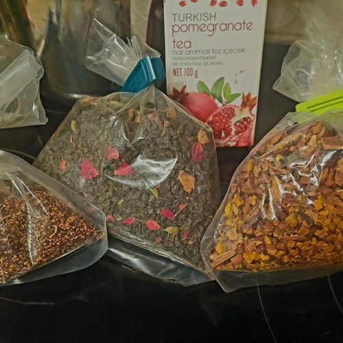 Tea from Constantinople like new, set of 4 teas 700g