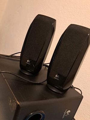 Logitech floor speakers with woofer used