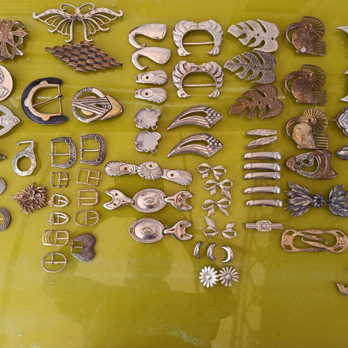 Belt buckles for women, pack of 95, various sizes