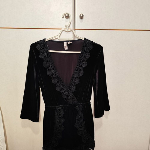 Velvet one-piece H&M black like new