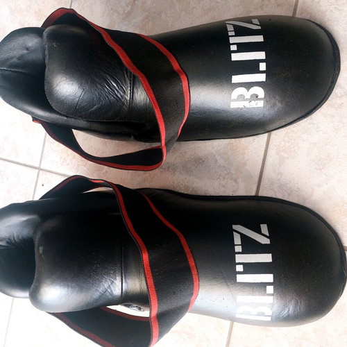 Blitz foot protectors like new, size Large, 30 cm