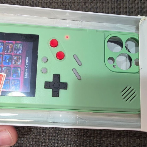 13 Promax Gaming Case like new with Gameboy-style screen and games