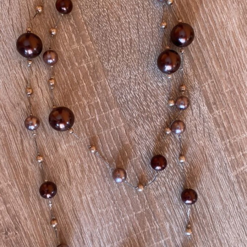 Necklace with pearl beads in brown and beige shades like new