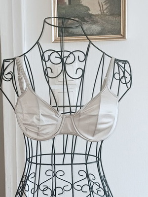 Wolford nude σουτιέν 34C σαν καινούργιο, premium ύφασμα