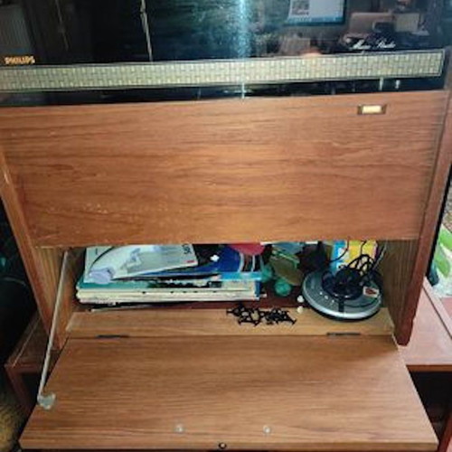 Philips στερεο ραδιογράμμα Model RF71PHILIPS3 μεταχειρισμένο, ξύλινη θήκη