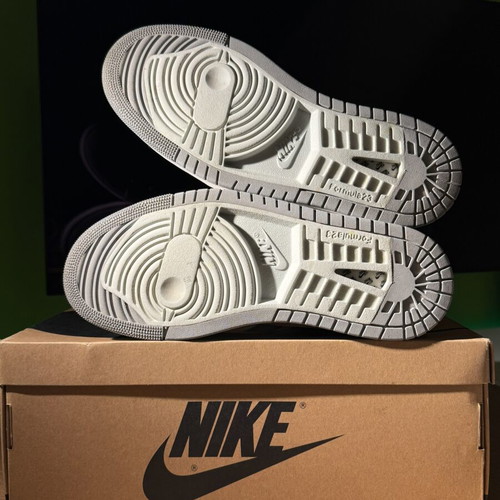 Nike Air Jordan 1 Zoom Cmft sneakers new, size 42.5 EU