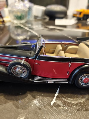 Mercedes 540K 1/24 CMC model car like new