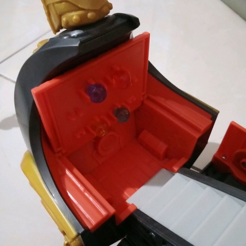 Gormiti S3 Iskador Playset like new