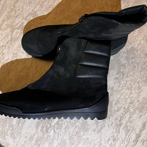 Arche black ankle boots new, size 38, suede leather with zipper