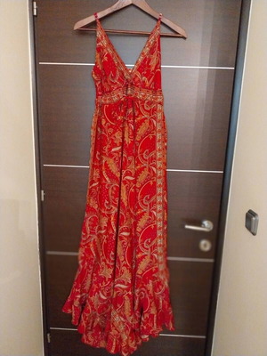 Long dress like new, bought in Italy
