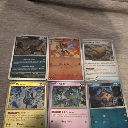 Pokémon TCG Pitch Black Holo and Reverse Holo cards new