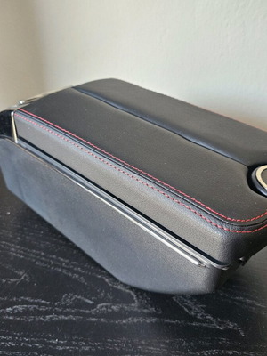 Car armrest like new with storage compartment and cup holder