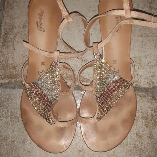 Leather sandals size 36 used without scratches