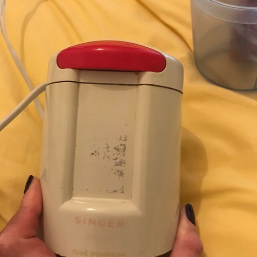 Singer slicer used without the red blade