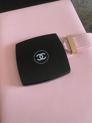 Chanel μαύρος καθρέφτης σαν καινούργιος