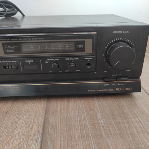 Κασετόφωνο Stereo AIWA AD-F300 μεταχειρισμένο, χρειάζεται service στους ιμάντες