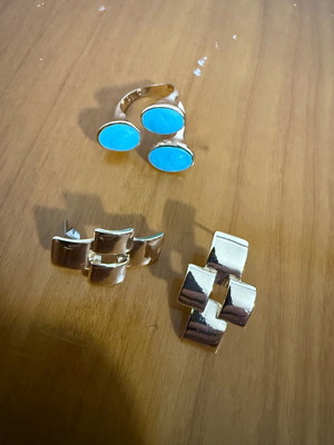 Ring and earrings like new