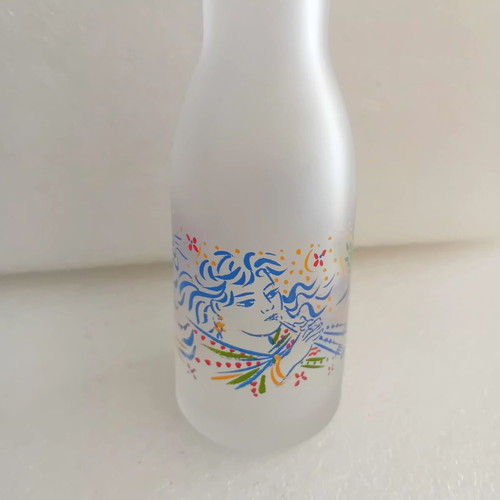 Small glass carafe 15cm like new