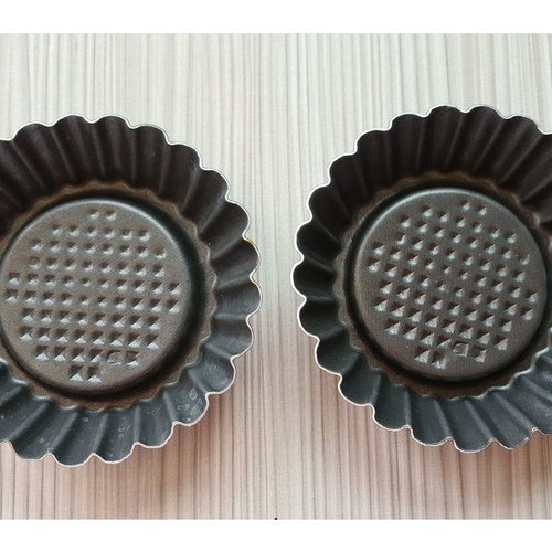 Tart Molds new, 2 pieces, 11cm diameter with non-stick coating