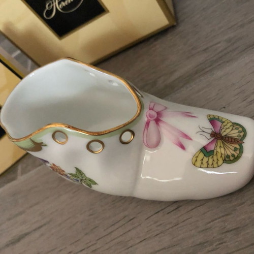 Herend baby shoe new, hand-painted porcelain