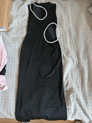 Long formal dress like new with silver details, black