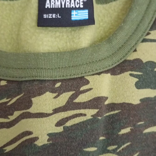 Military shirts like new, 2 sweatshirts and 2 thin long-sleeve shirts