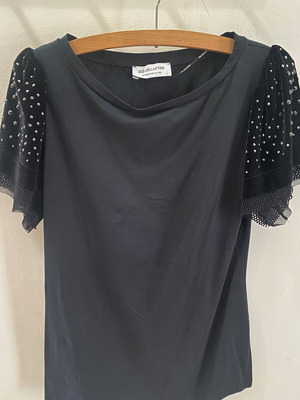 BSB Black Short-Sleeve T-Shirt Like New, Size Large