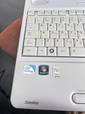 Toshiba Satellite L50-B φορητός υπολογιστής 15,6 ιντσών, πλήρως λειτουργικός