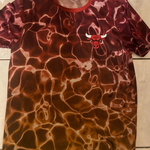 New Era x NBA Chicago Bulls T-shirt like new, authentic
