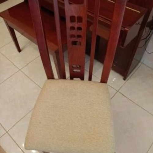 Dining set with six chairs like new, cherry wood finish