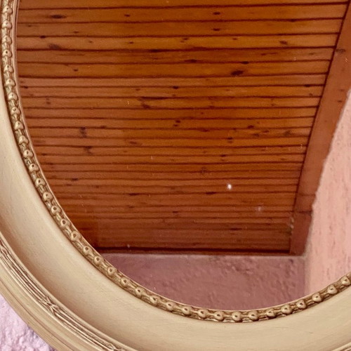 Vintage wooden trimar oval mirror like new