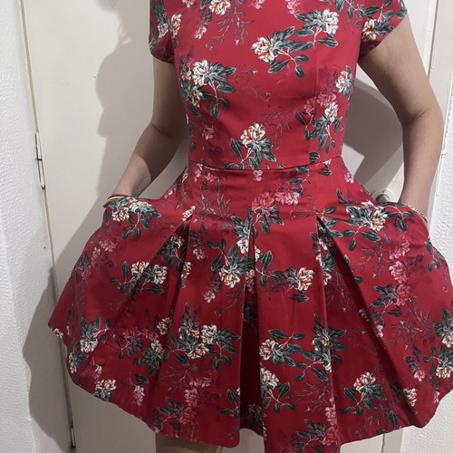 Cotton summer dress French Connection like new, pleated mini