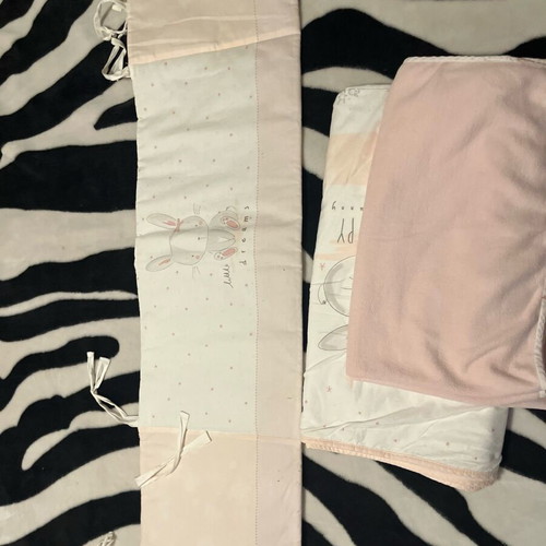 Crib bumper set, thin fleece blanket and fleece cover like new, pink with bunny