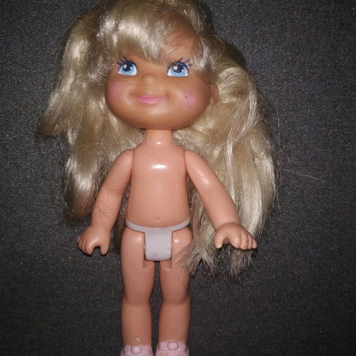 Cherry Muffin doll used Matell 1988