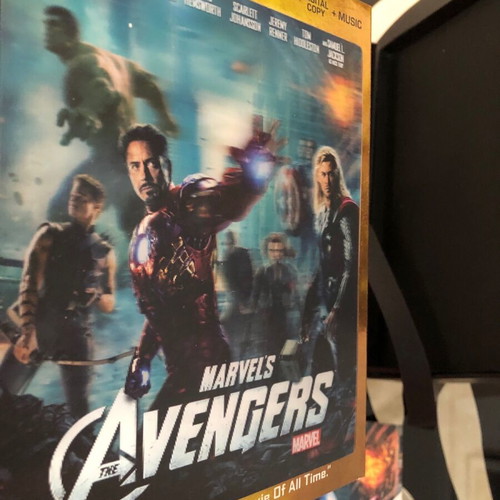Marvels Avengers 3D Blu-Ray, Blu-Ray DVD collection used with many extras