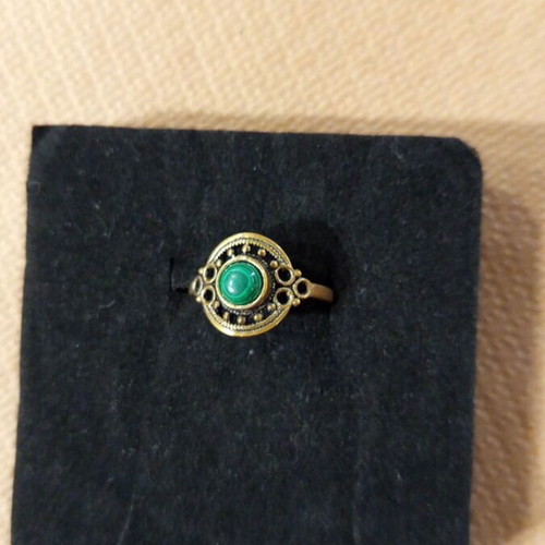 Women's ring with malachite energy crystal new