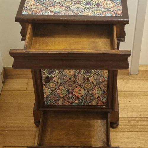 Nightstands used set of two with drawers and cabinet