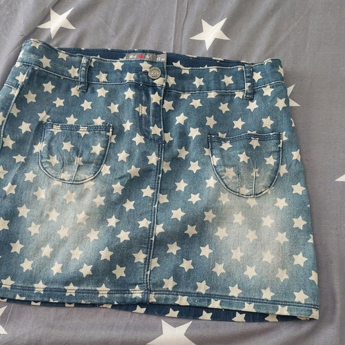 Orchestra skirt for 12-year-old girl blue like new