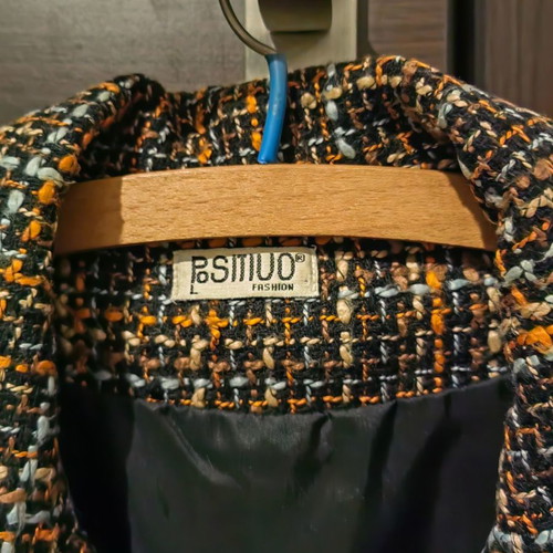 Women's knitted jacket used no. Medium