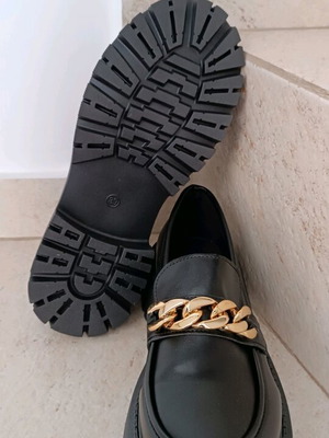 Loafers new, black, size 39