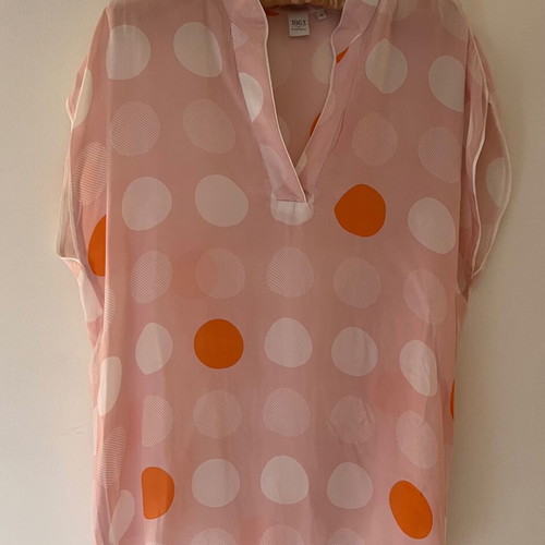 Eterna blouse like new with white and orange polka dots on pink