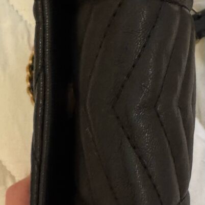 Guess Keillah bag black, mint condition quilted with gold chain