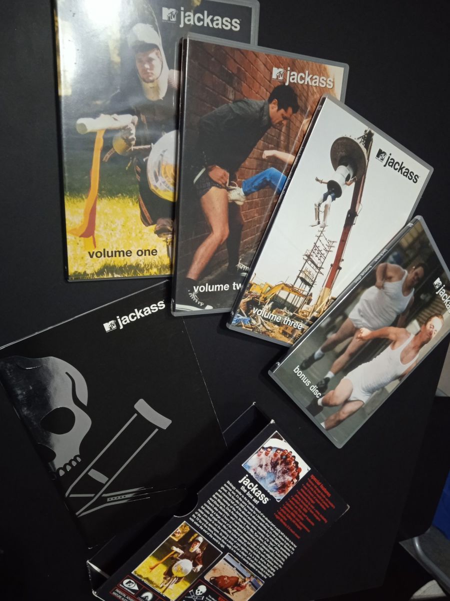 Jackass DVD collection like new, 8 discs… - € 60,00 - Vendora.cy