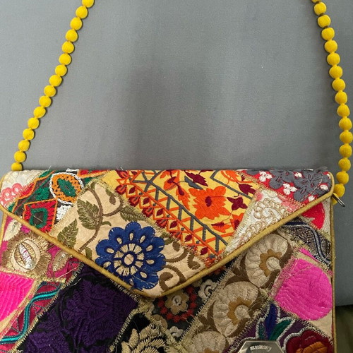 Embroidered shoulder bag used, multicolored
