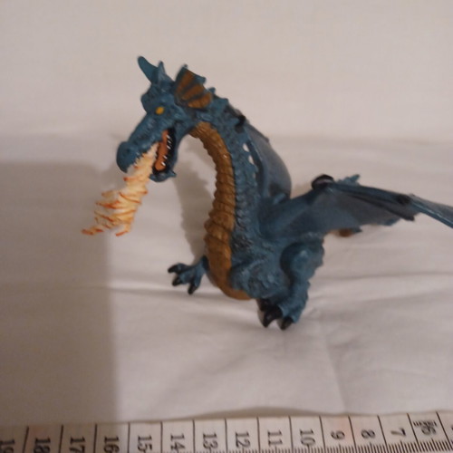 Dragon figure like new