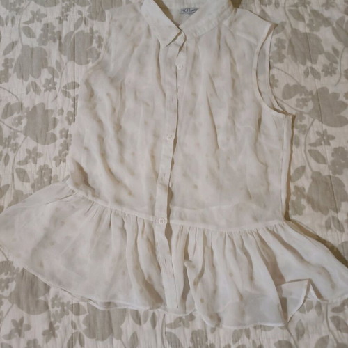 See through sleeveless shirt like new, size M