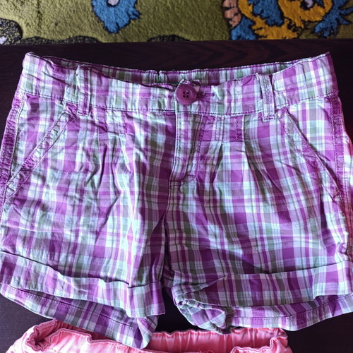 Girls' shorts like new, pack of 3, size 128 cm, pink and multicolor
