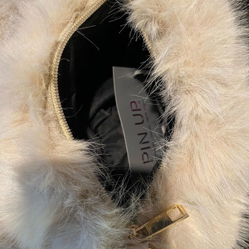 Fur shoulder bag beige new